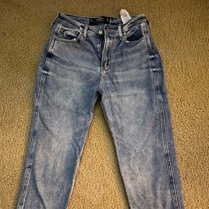 Hollister mom jean 3s